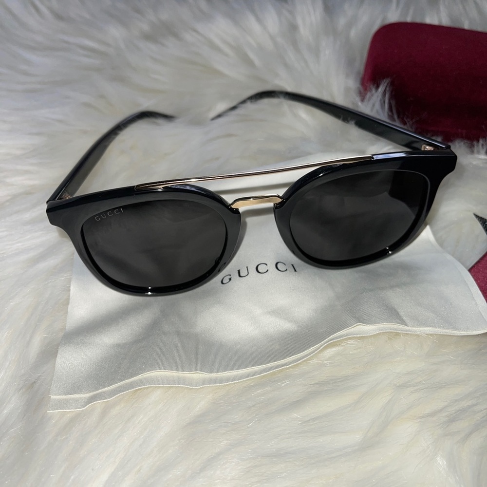 SOLD✨Gucci Sunglasses 🕶